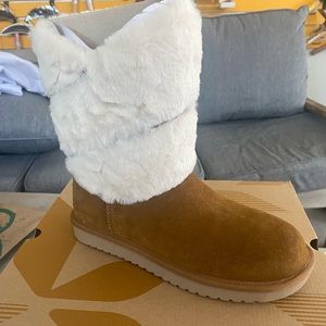 Koolaburra by UGG Dezi Short Boots